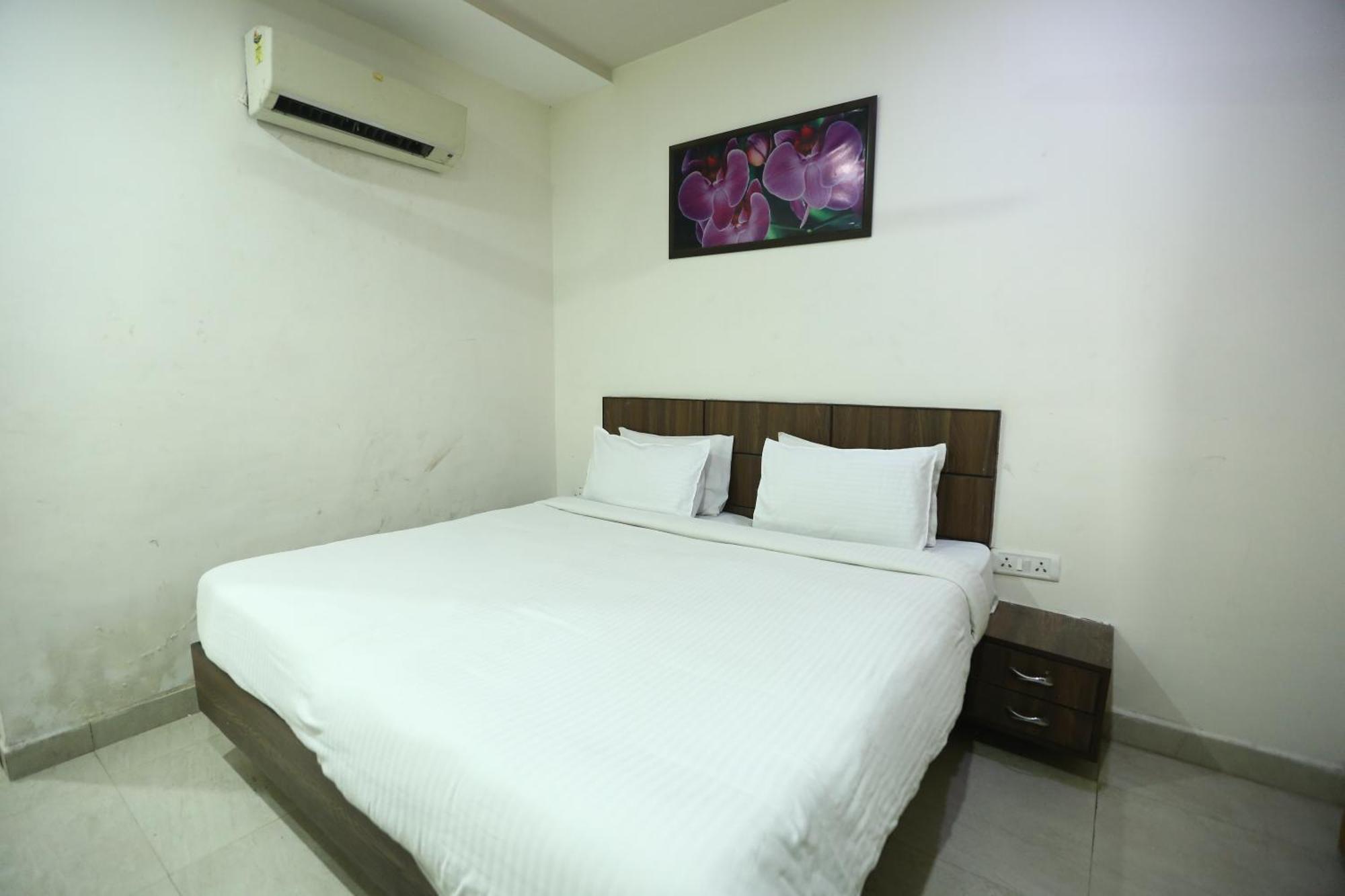 Orchid & Banquet Hotel Agra (Uttar Pradesh)