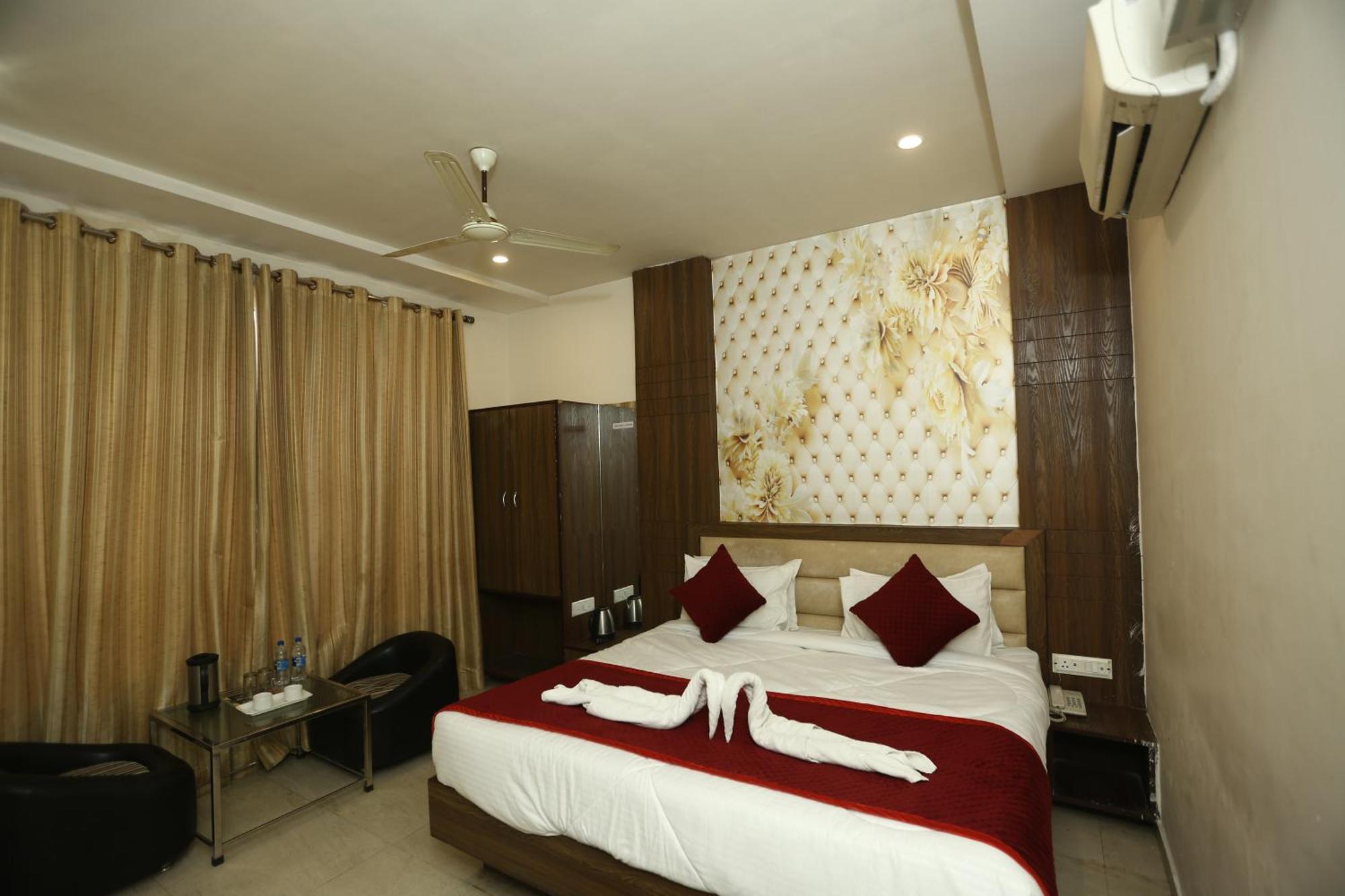 Orchid & Banquet Hotel Agra (Uttar Pradesh)